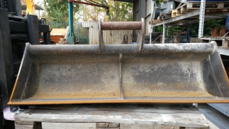 Kubota starre Grabenräumwanne 1500mm rent