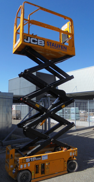 JCB Scherenarbeitsbühne S 1930 E rent