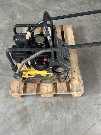 Bomag Vibrationsplatte BP 12/40 mieten