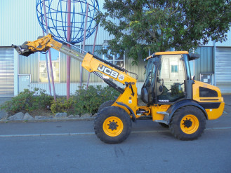 JCB Teleskop-Radlader TM 220 rent