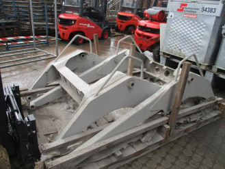 Hubgerüst zu TL130/TL230 Takeuchi rent