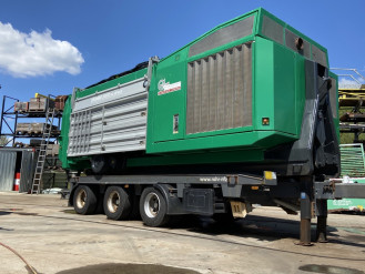 Schredder Crambo 5200 Hook direct Zerkleinerer für Wurzel, Altholz Grünschnitt mieten