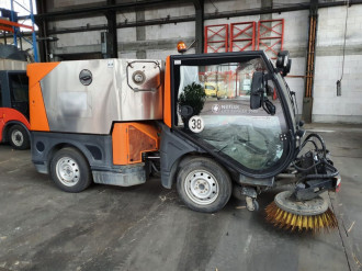 Nilfisk City Ranger 3500 Jungojet Saug Kehrmaschine rent