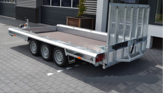 3 Achsen Baumaschinentransporter sofort lieferbar MwSt ausweisbar  ab ca. KW 23 mieten