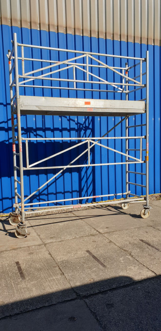 Alu Fahrgerüst 2,5x0,7 Ah 4,4m Gh3,4 mieten