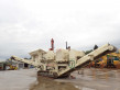 Backenbrecher mobil Metso LT 100 mit Hammer im Bunker