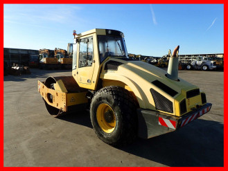 Walzenzug Bomag BW 213 D-4 mieten