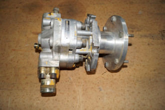 Ölmotor / Kühlerpumpe / Flansch / Liebherr HS 851 + 852 / Seilbagger / Bosch Rexroth rent
