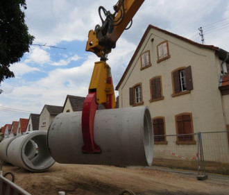 Kanal Rohrgreifer Bagger mieten